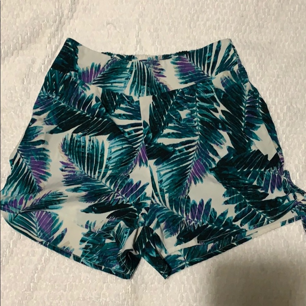 Short shorts